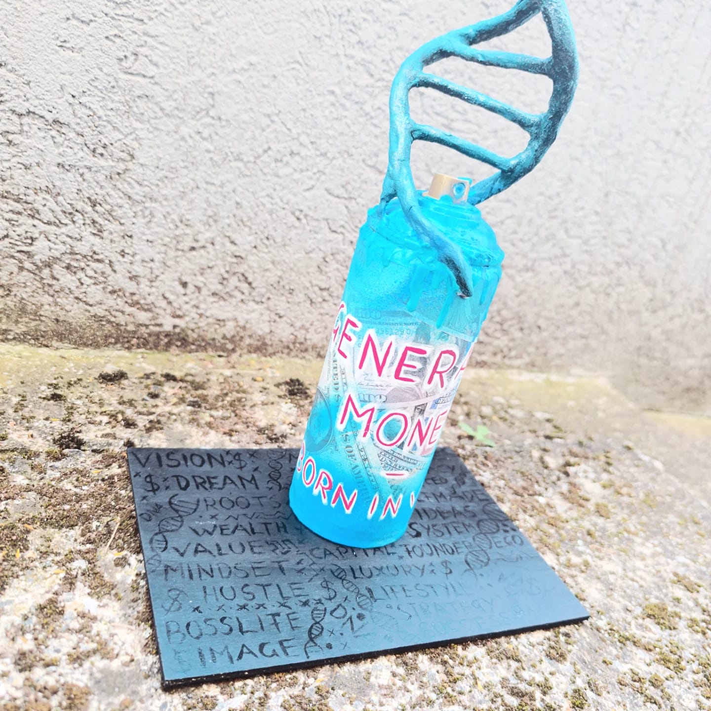 World's first DNA Art Spraycan |Generation Money | Popart Sculpture
